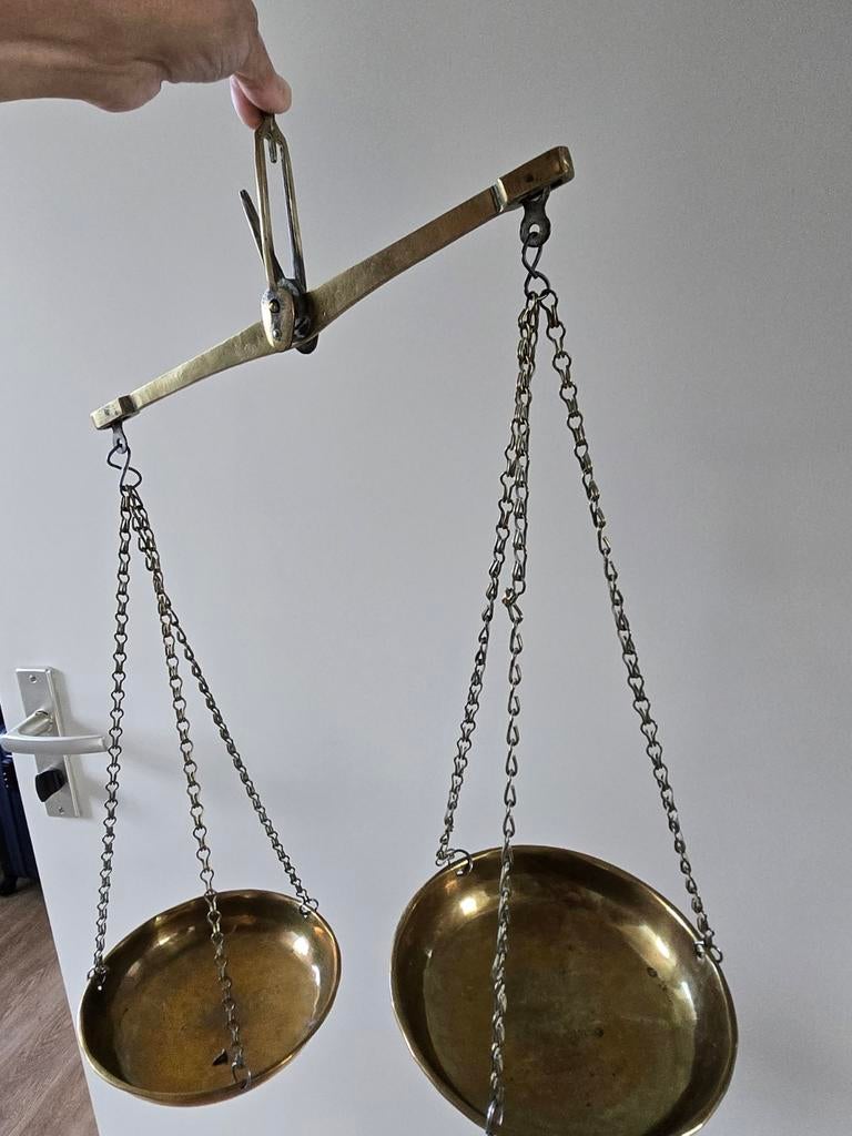 Antieke orgineel messing balansweegschaal., Ophalen