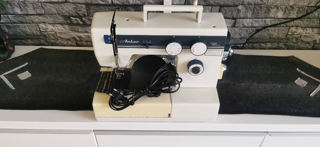 Naaimachine Anker super 380 werkt goed, Ophalen of Verzenden, Zo goed als nieuw, Naaimachine, Overige merken