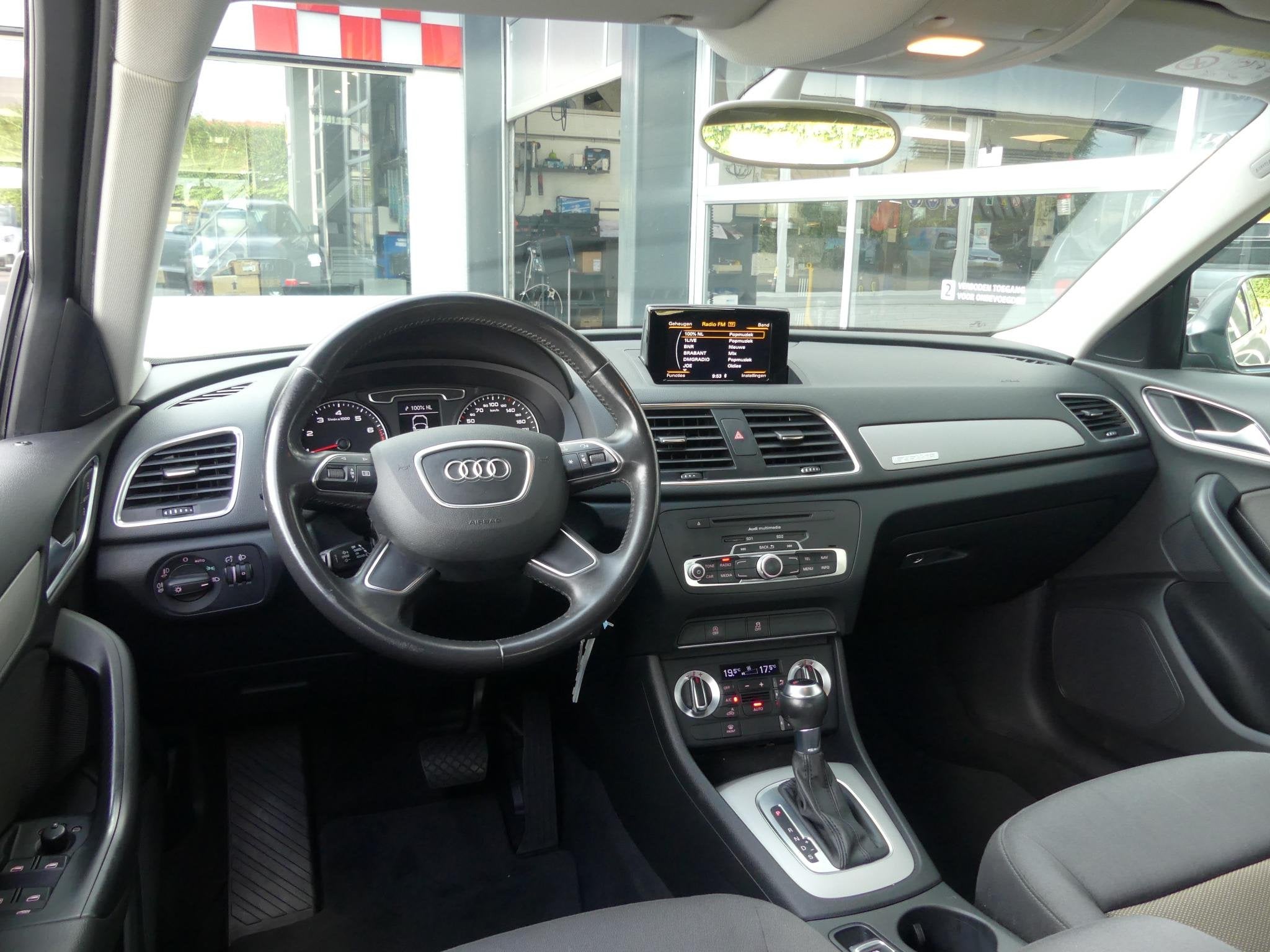 Audi Q3 2.0 TFSI quattro Pro Line, Auto's, Euro 5, Stof, Gebruikt, 4 cilinders