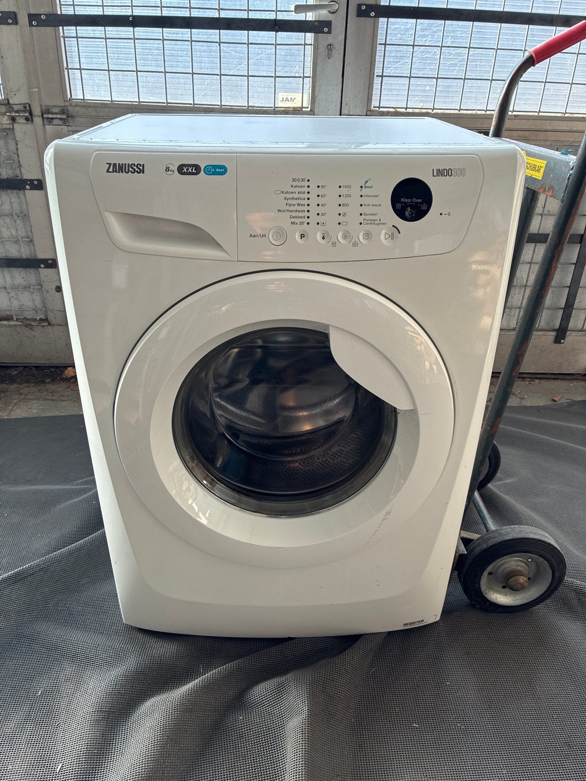 Zanussi Lindo 300 Wasmachine 8kg XXL, Ophalen, 1200 tot 1600 toeren, Gebruikt, 8 tot 10 kg