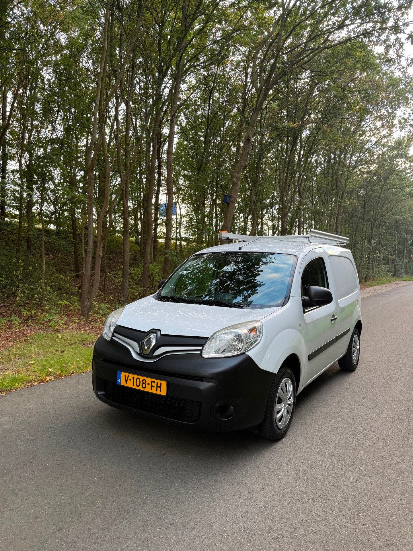 Renault Kangoo 1.5 dCi 75, BJ2017! Euro 6, airco, BTW auto!, Auto's, Voorwielaandrijving, Gebruikt, Euro 6, 4 cilinders