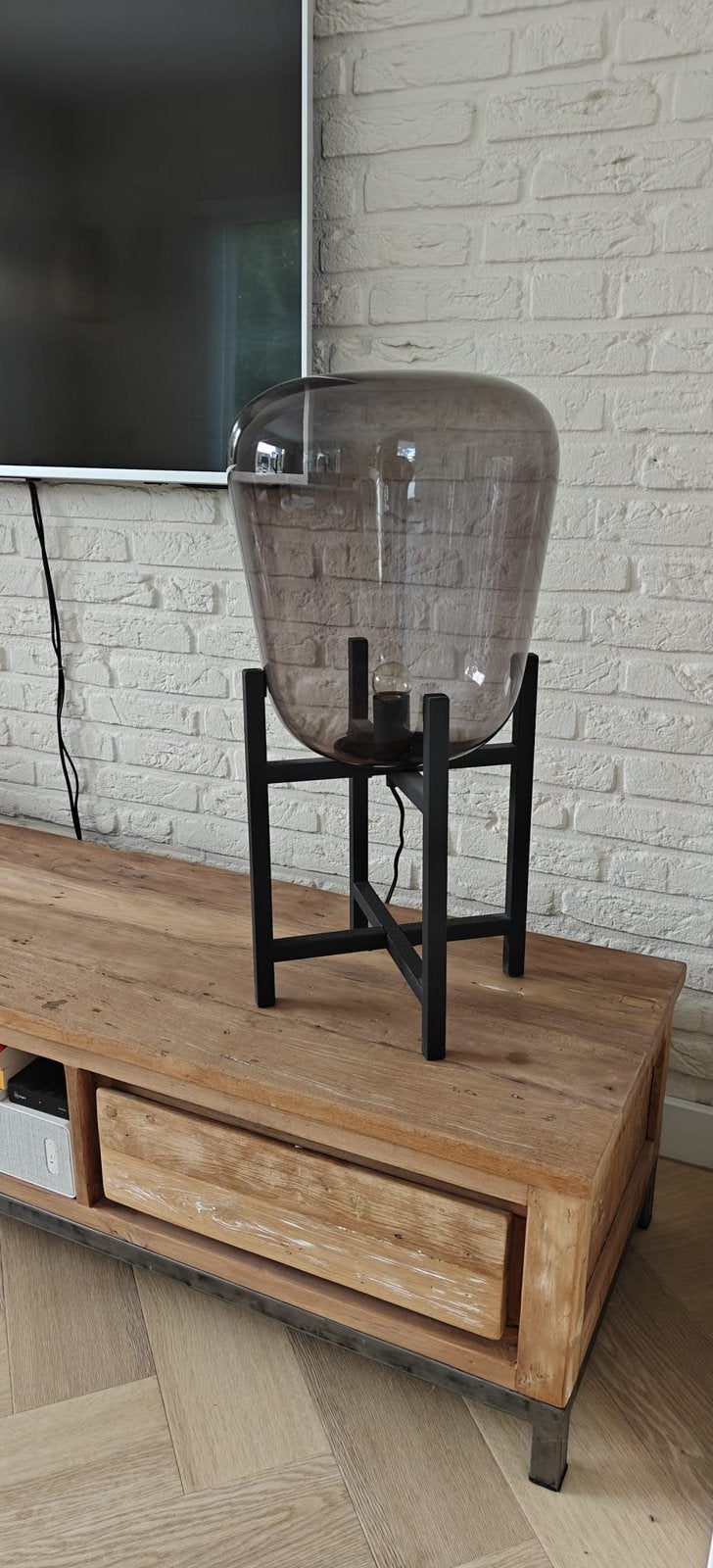 Moderne tafellamp Benn 1-lichts zwart/gun metal, smoked glas, Ophalen, Zo goed als nieuw, E27 (groot)
