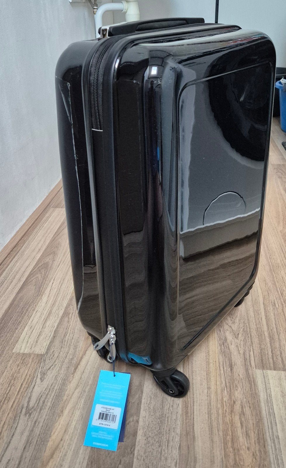 Nieuwe StickerCase Zwarte Koffer Suitsuit - Handbagage Forma, Wieltjes, 50 tot 60 cm, Hard kunststof, Nieuw