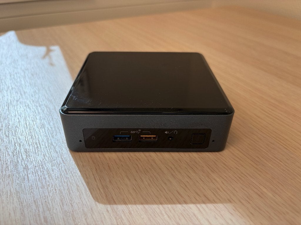 Intel NUC met Intel Core i5 (NUC8i5BEK2), Computers en Software, Gebruikt, Intel Core i5-8259U, Intel NUC, 250 GB