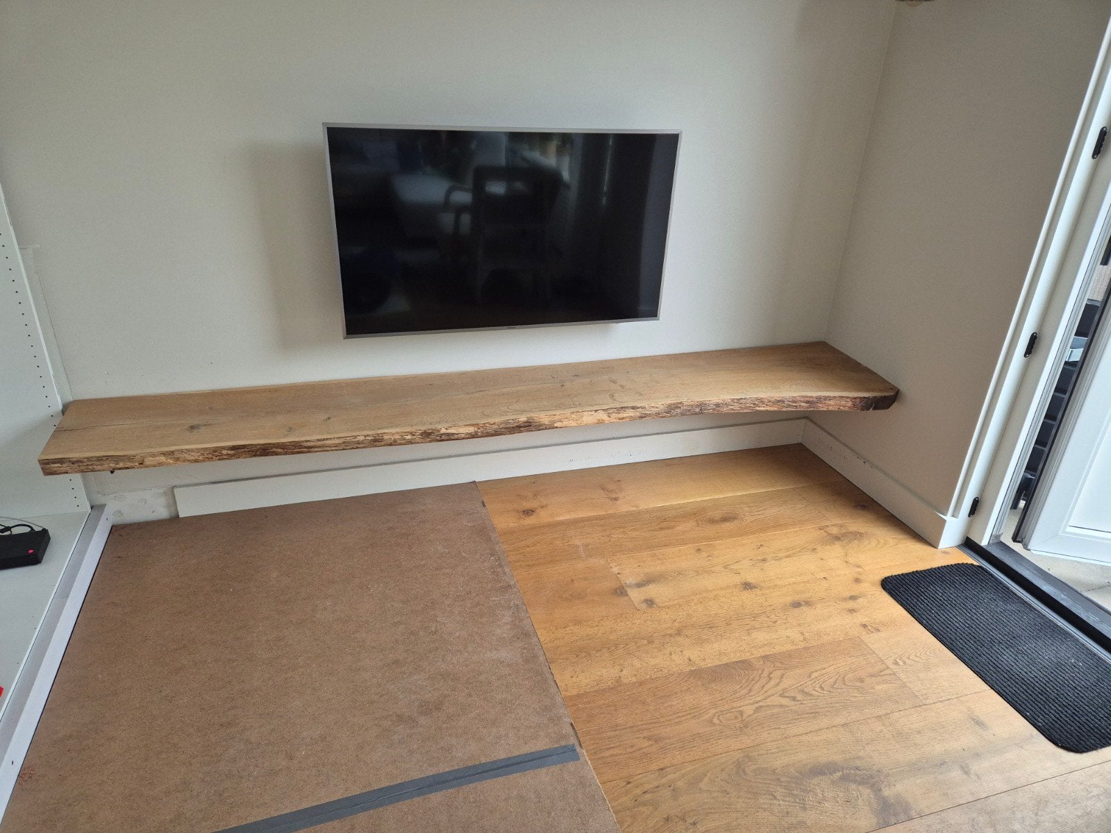 Eiken boomstam plank 30-40cm breed, 270cm lang - Ophalen, Doe-het-zelf en Verbouw, Hout en Planken, Ophalen of Verzenden