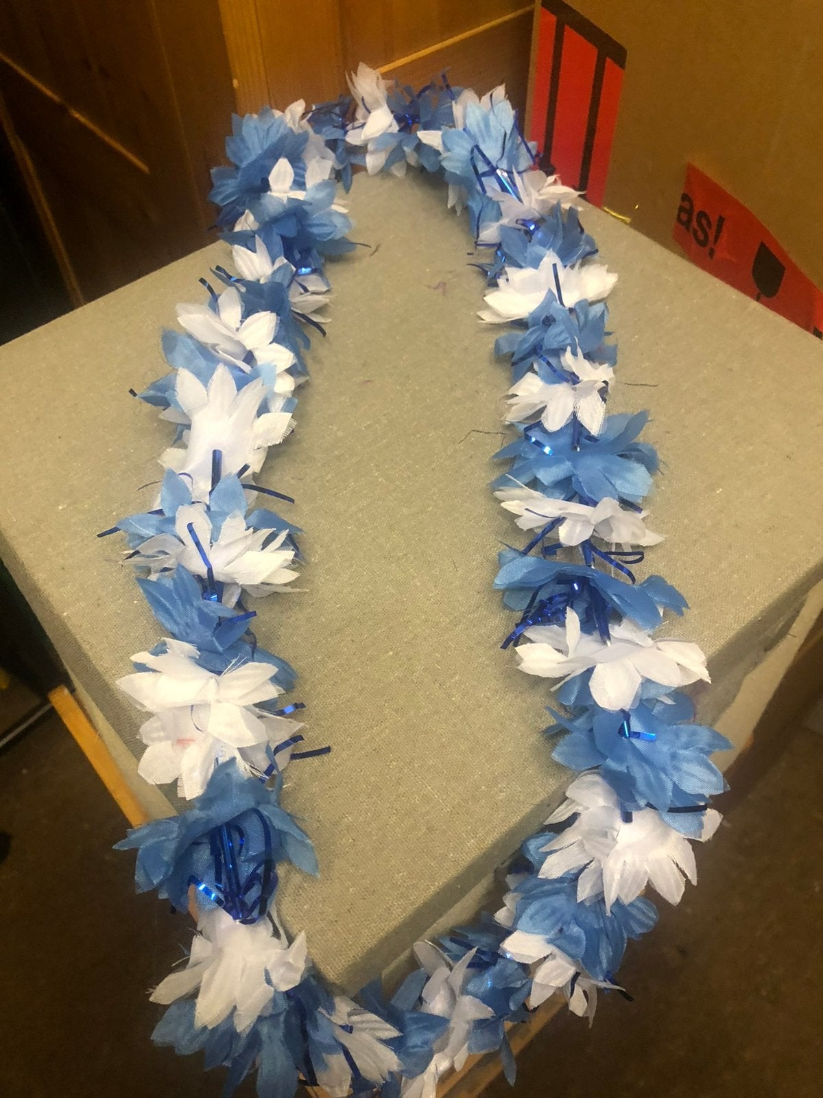 Bloemen ketting oktoberfeest, Ophalen, Nieuw, Carnaval