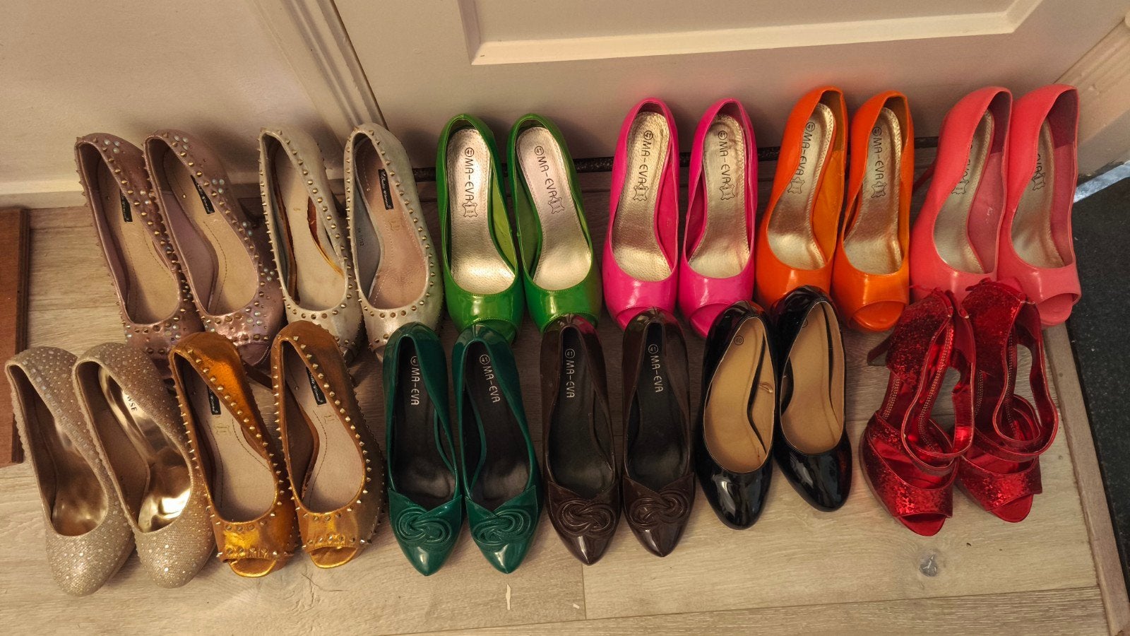 Verzameling van 12 paar party pumps - maten 40 & 41, Pumps, Overige kleuren, Nieuw, Ophalen of Verzenden