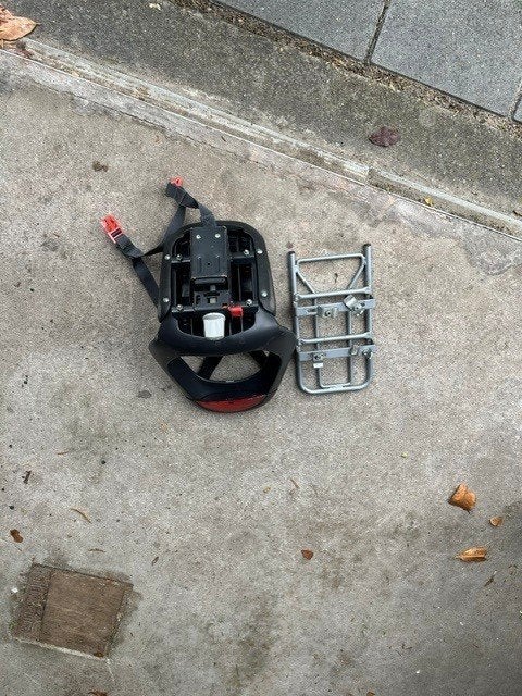 Yepp Junior achterzitje + adapter (6+ jr), Fietsen en Brommers, Fietsaccessoires | Fietsstoeltjes, 15 t/m 25 kg, Achterzitje, Yepp