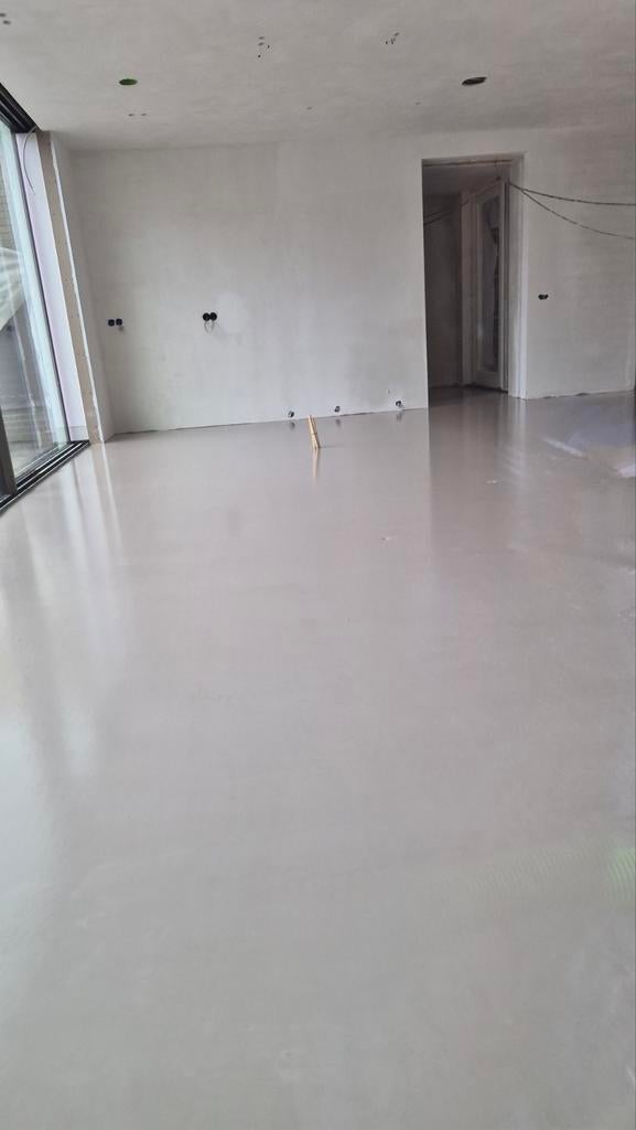 .Egaliseren.Betoncire .Gietvloeren .epoxy .pvc, Huis en Inrichting, Ophalen of Verzenden, Nieuw, Minder dan 10 m²