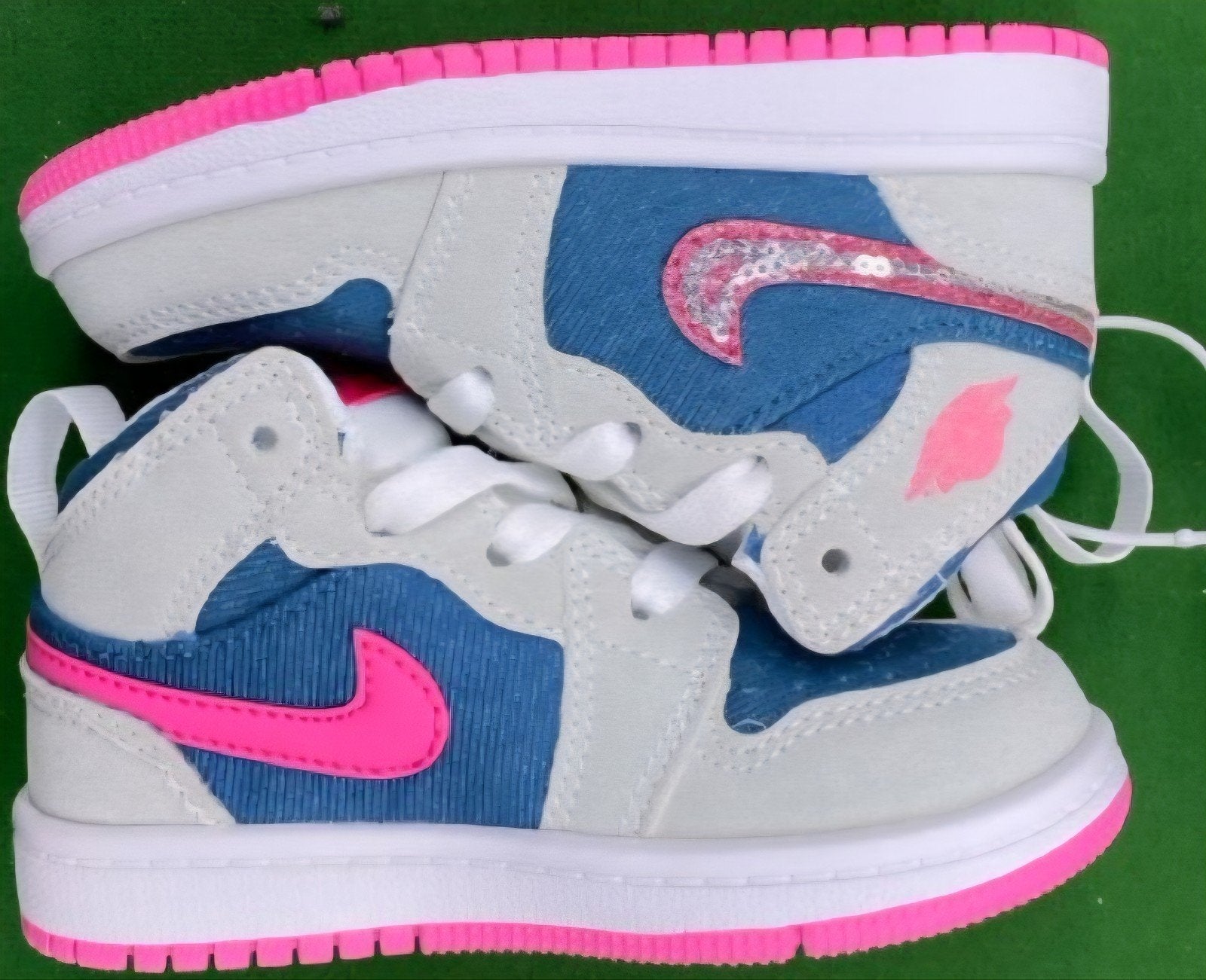 Nieuwe nike Jordan denim/roze met glitter, Meisje, Schoenen, Nieuw, Ophalen of Verzenden