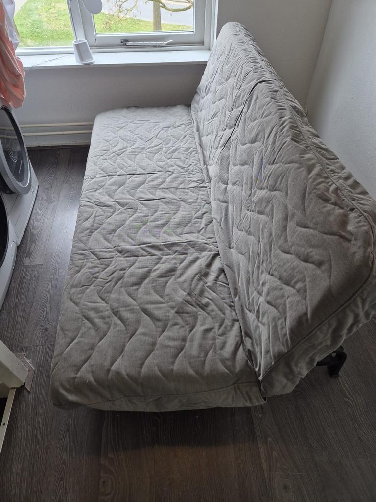 Slaapbank met lattenbodem en matras, Ophalen, Gebruikt, Eenpersoons, Wit