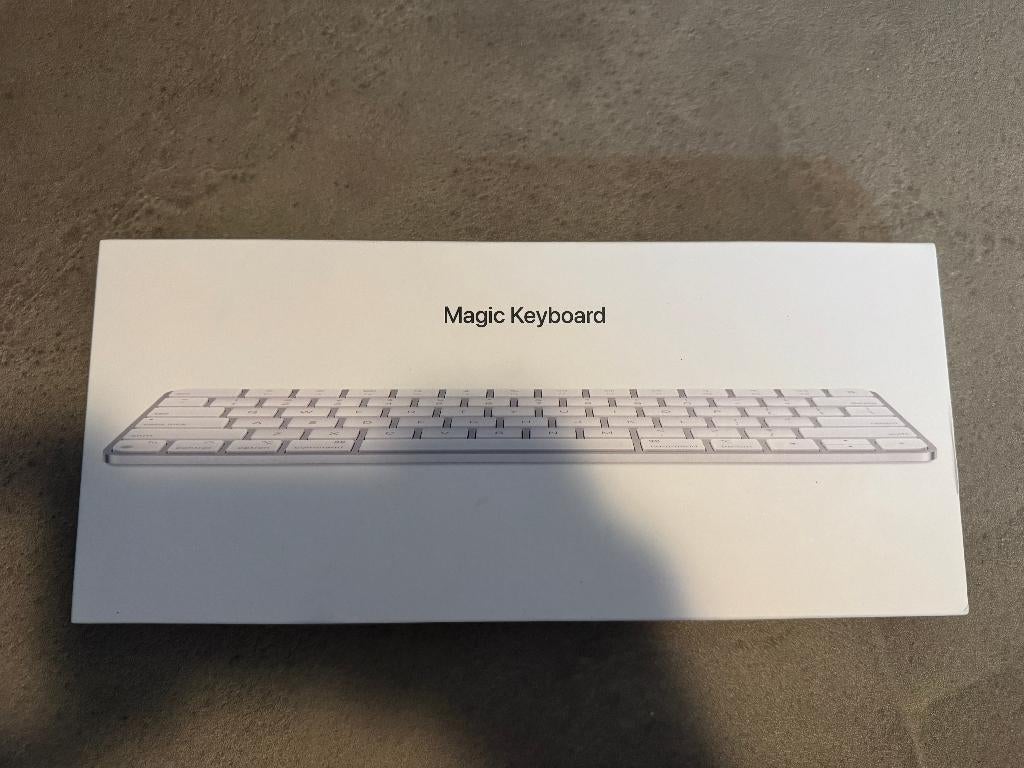 apple magic keyboard, Computers en Software, Toetsenborden, Ophalen of Verzenden, Draadloos, Apple, Nieuw
