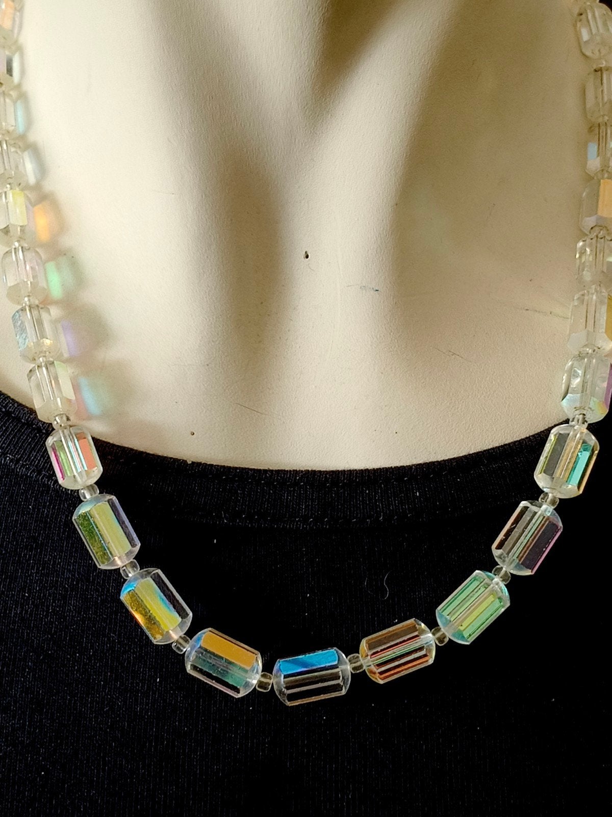 Vintage iriserend Aurora Borealis facet geslepen ketting, Sieraden, Tassen en Uiterlijk, Kettingen, Ophalen of Verzenden, Zo goed als nieuw