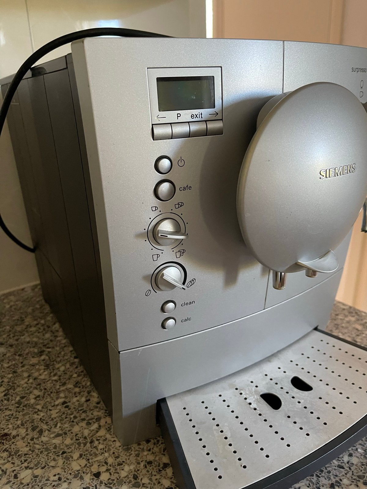 Siemens Surpresso S40 volautomatische espressomachine, Ophalen, Afneembaar waterreservoir, Gebruikt, Koffiemachine