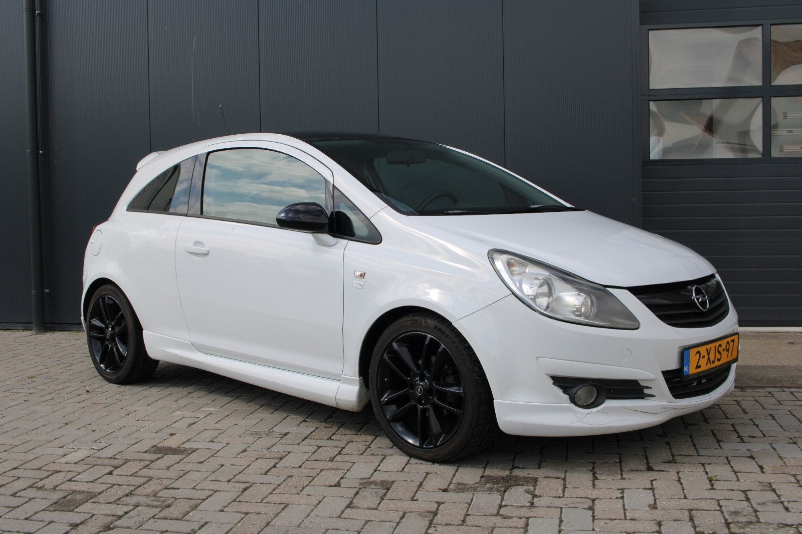 Opel Corsa 1.2 | Sportieve uitvoering | Nieuwe motor |, Voorwielaandrijving, 450 kg, 40 €/maand, Zwart