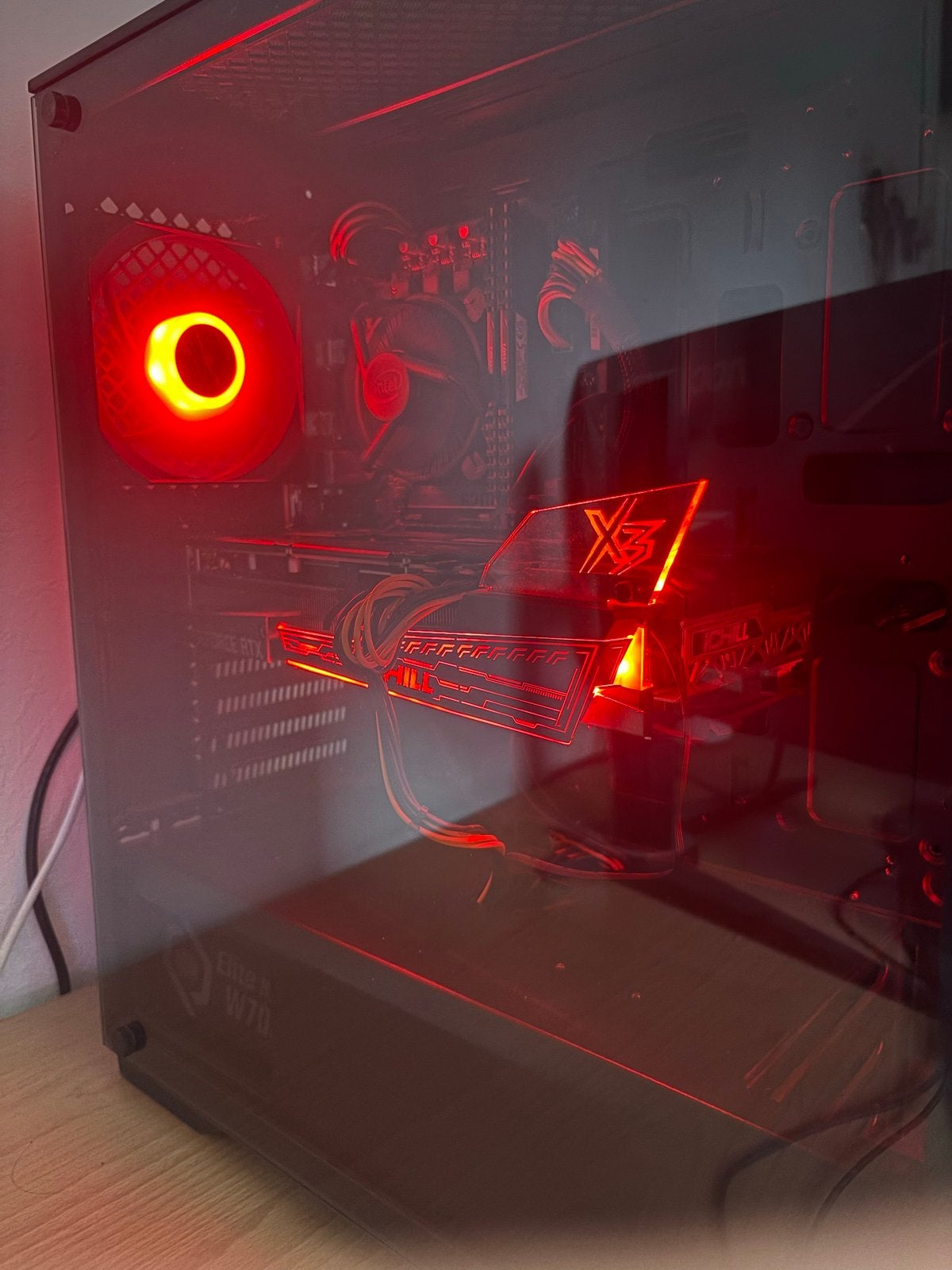 Foto 3 van Gaming PC RTX 3070 | i7-10700F | 32GB RAM | 1TB SSD