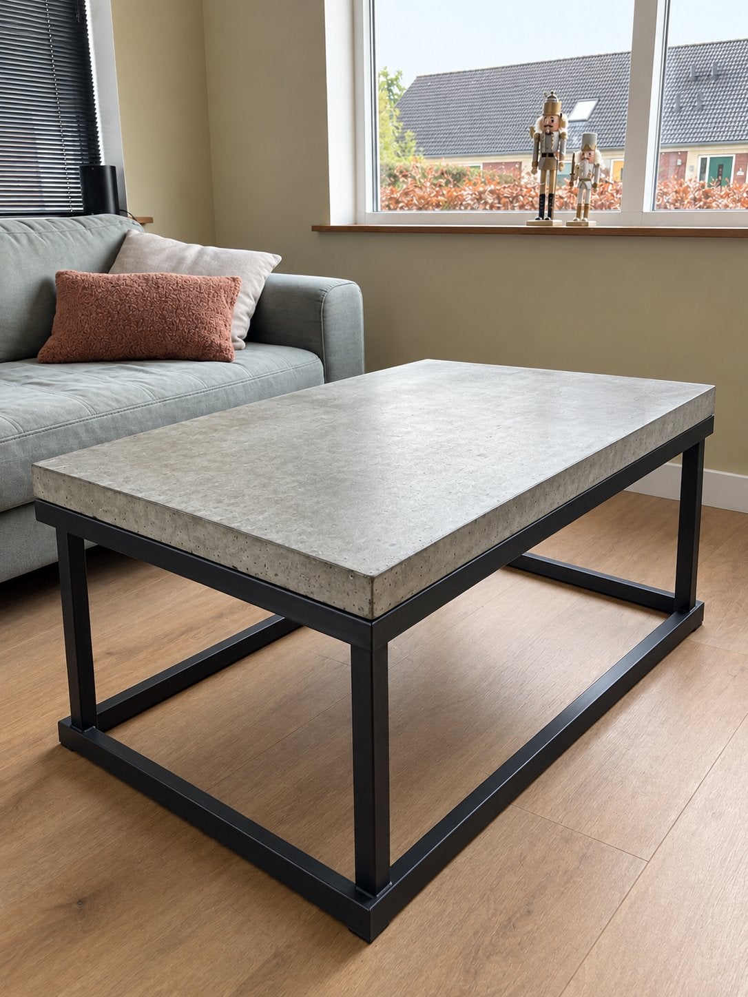 Industriele salontafel: beton + metaal 100x60, Ophalen, Overige materialen, Gebruikt, 100 tot 150 cm