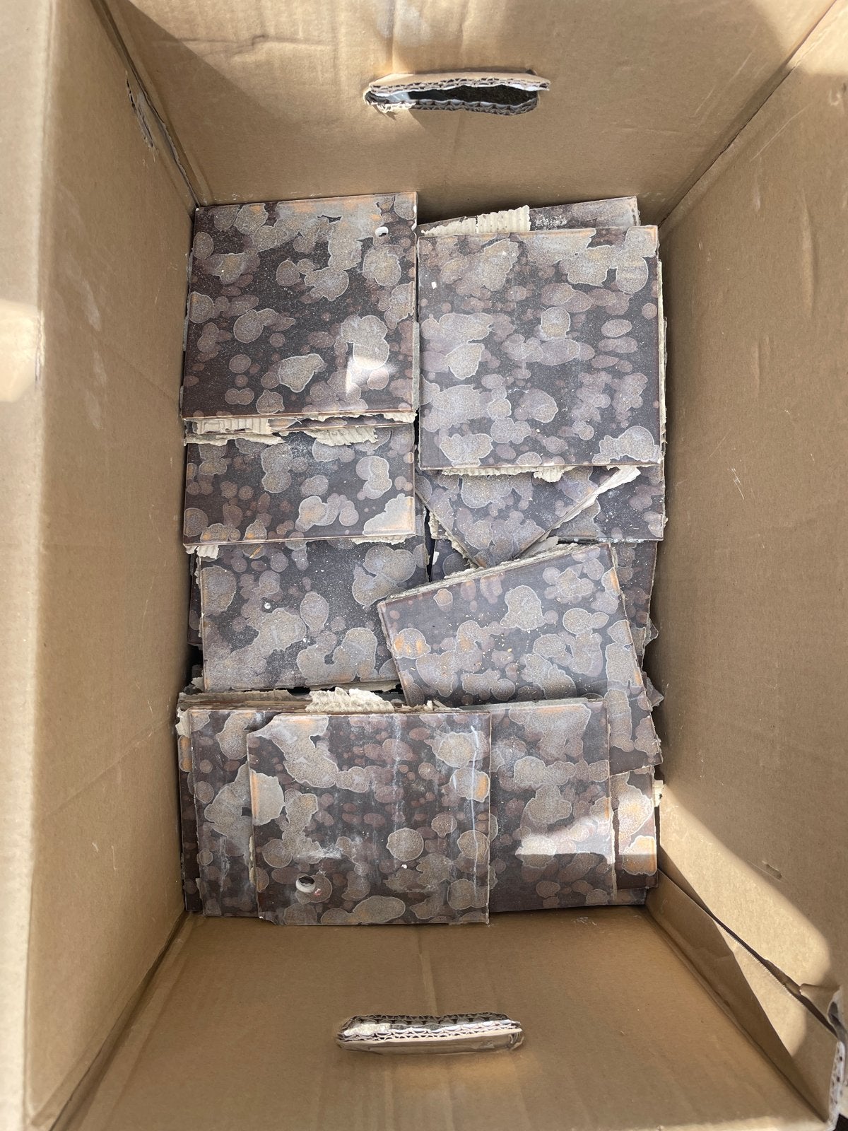 Jaren '30 tegeltjes - Hele en kapotte, Doe-het-zelf en Verbouw, Tegels, Gebruikt, Ophalen of Verzenden, Minder dan 20 cm, Minder dan 5 m²
