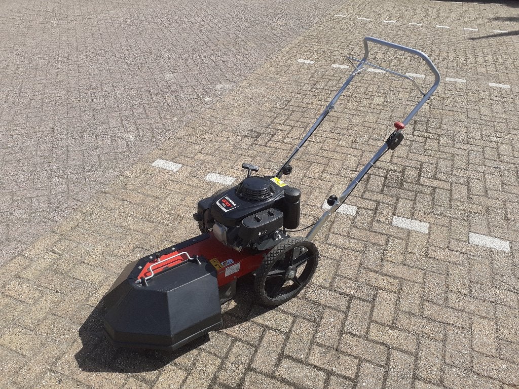 Limpar Turbo IV FWM-A2 onkruidborstelmachine met Honda motor, Ophalen, Zo goed als nieuw