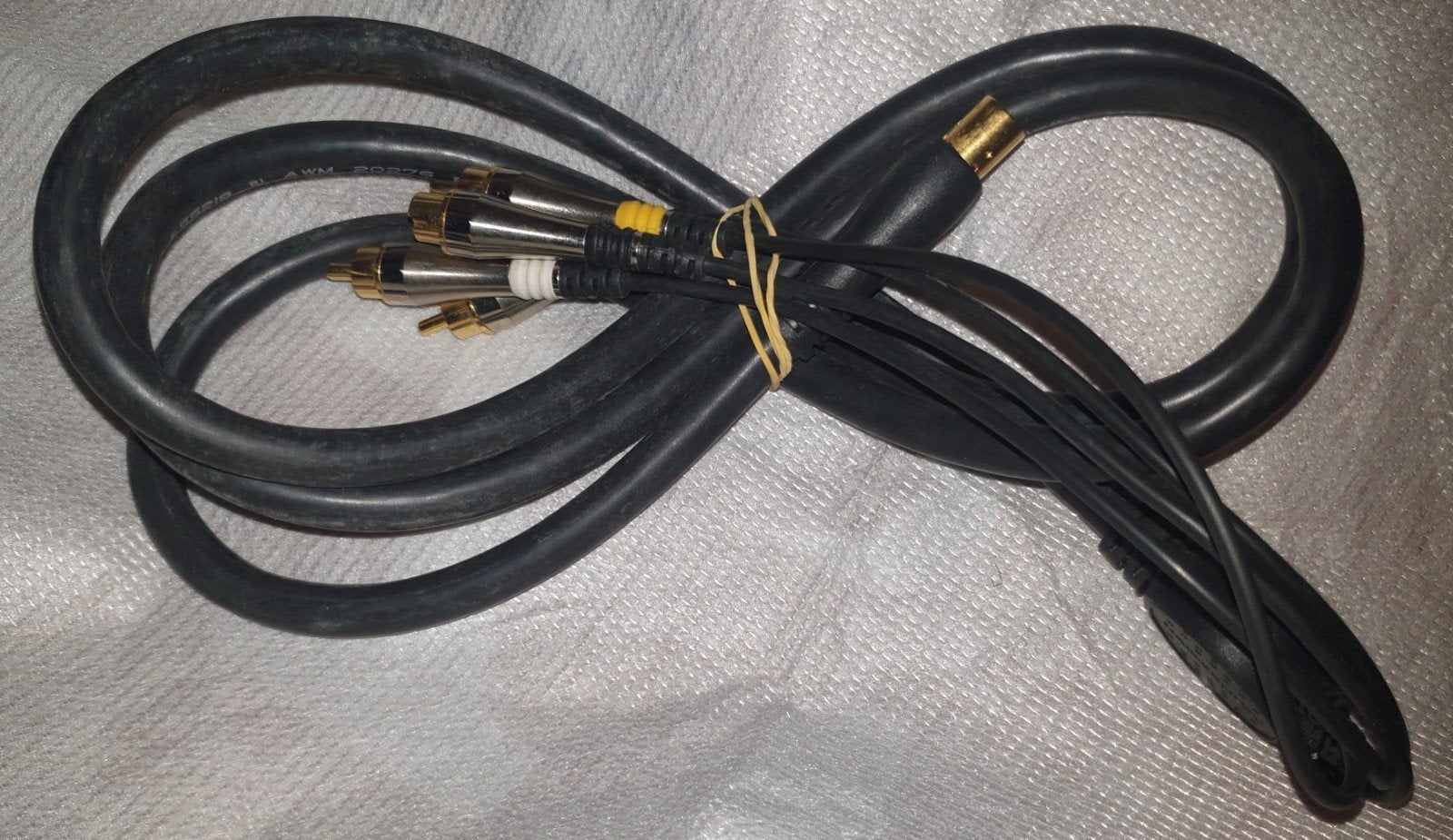 Hannspree Audio/Video kabel met RCA en S-Video connectoren, Ophalen of Verzenden, Gebruikt, 2 tot 5 meter, Overige kabels