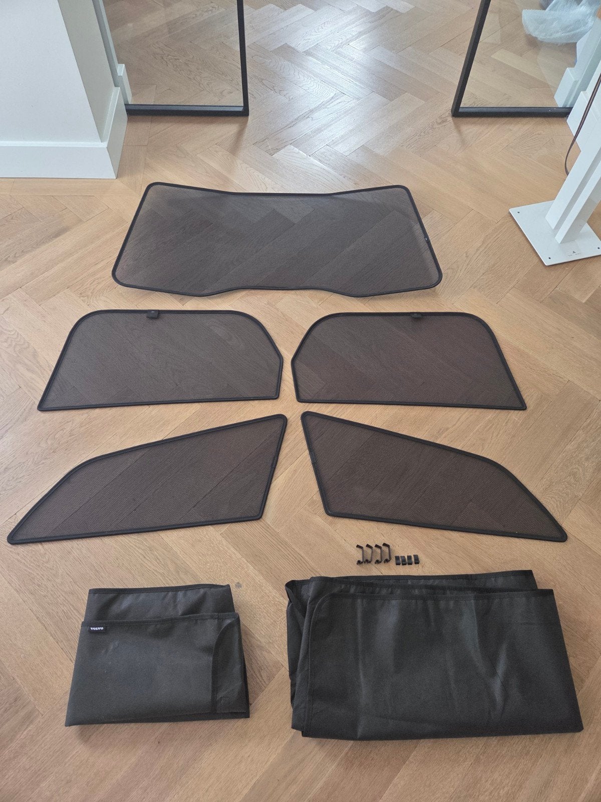 Set van 5 zonneschermen voor Volvo V90 - origineel Volvo, Ophalen of Verzenden, Nieuw, Volvo