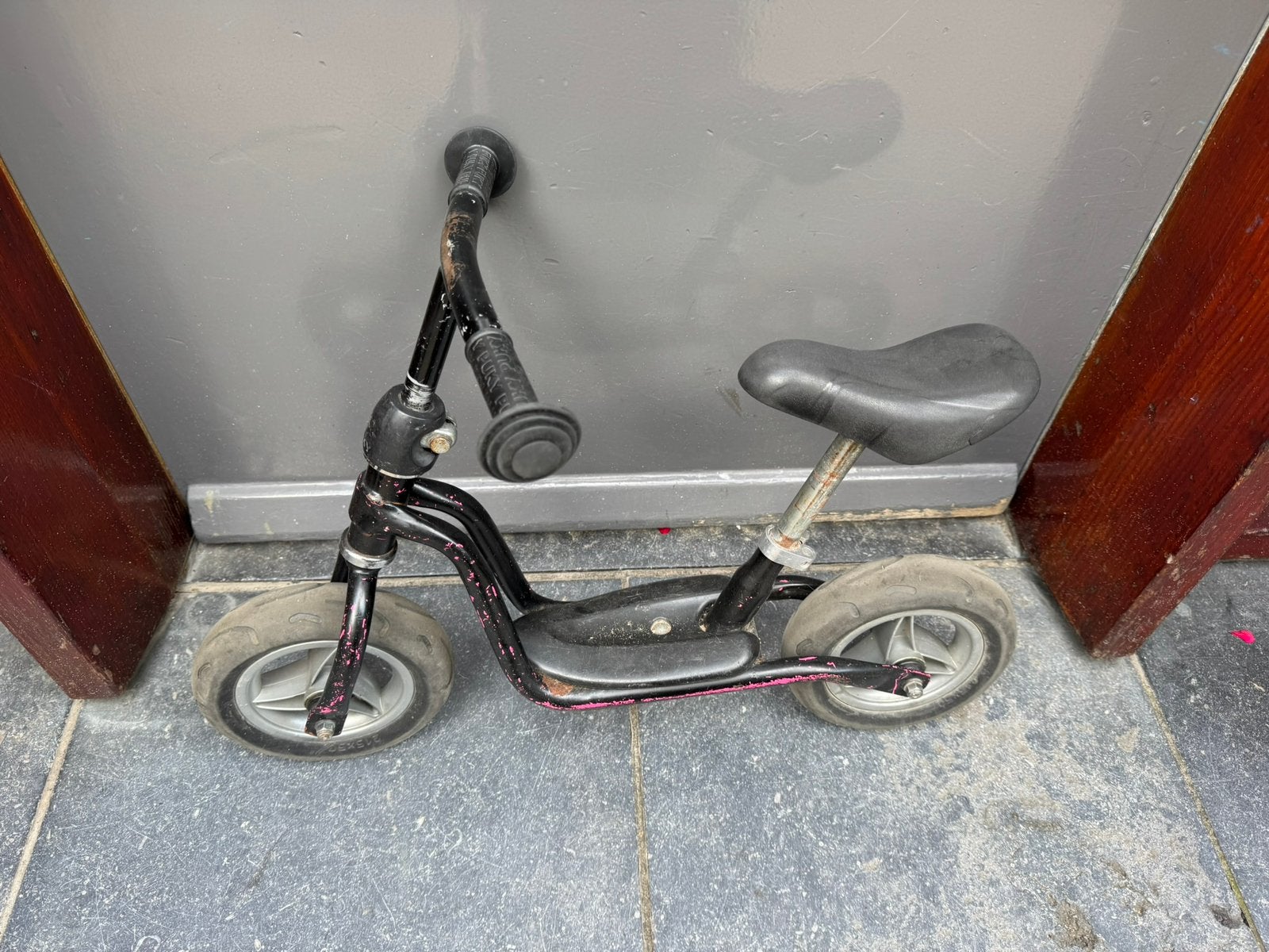 Loopfiets - zwart - anti-lekbanden, Ophalen, Zo goed als nieuw, Loopfiets