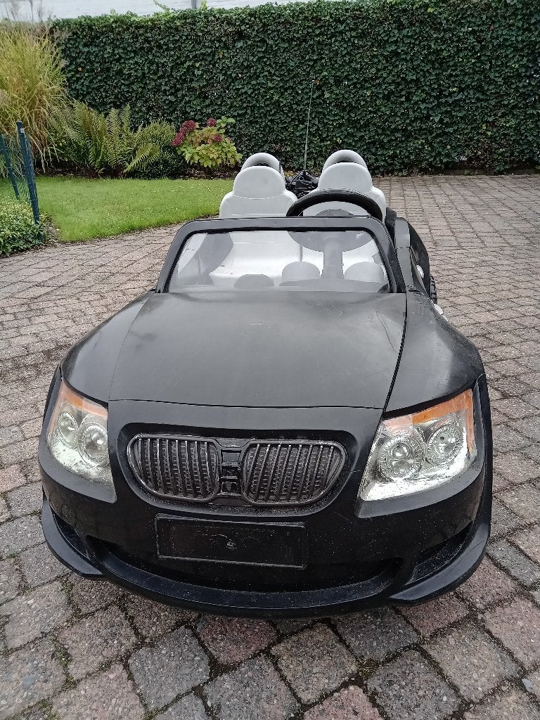 kinderauto 2 persoons model BMW, Gebruikt