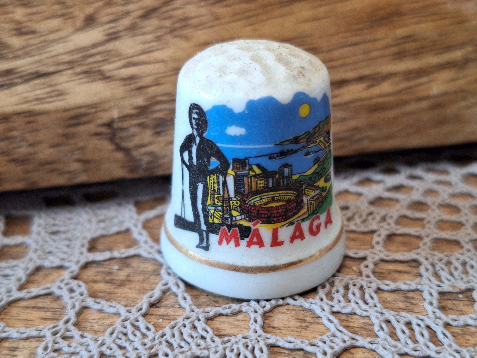 Vingerhoedje Malaga - Souvenir Spanje, Verzamelen, Vingerhoedjes, Ophalen of Verzenden