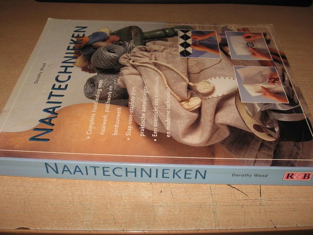 Dorothy Wood        NAAITECHNIEKEN, Ophalen of Verzenden, Zo goed als nieuw, Borduren en Naaien