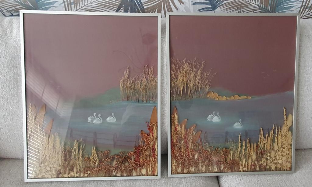 Een 2-luik met droogbloemen, Ophalen, Hout