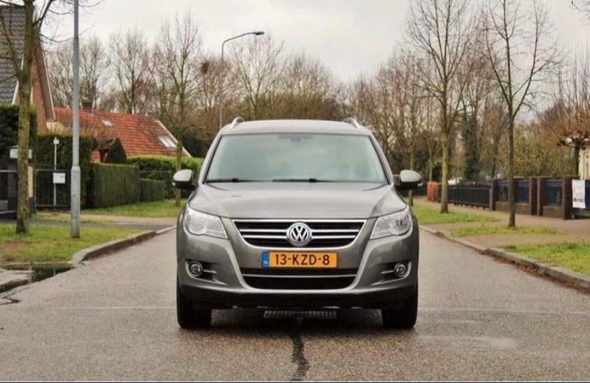 Volkswagen Tiguan 1.4 TSI 110KW 2010 Grijs, Auto's, 15 km/l, 1800 kg, Origineel Nederlands, 75 €/maand