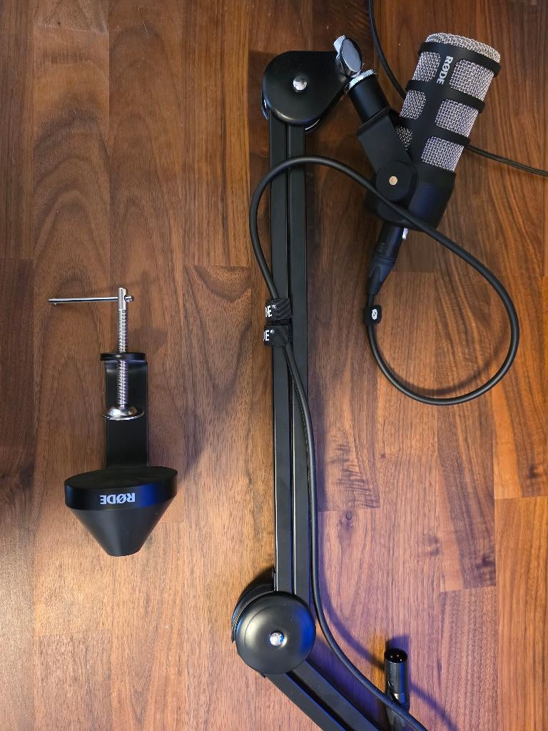 Rode AI-1 + Rode podmic + Rode PSA1 en XLR kabel, Muziek en Instrumenten, Microfoons, Ophalen, Zo goed als nieuw, Overige typen