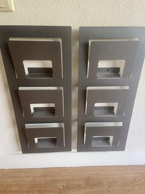 Tijdschriftenrek IKEA (2x), Ophalen, Metaal, Modern, Tijdschriftenrek