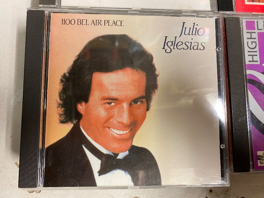 Julio Iglesias - 1100 Bel Air Place CD, Gebruikt, Pop, Ophalen of Verzenden, Album