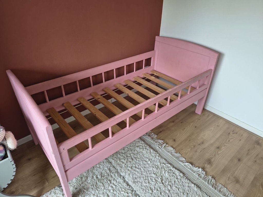 Peuter bed 70x150 meisje hout, Kinderen en Baby's, Kinderkamer | Bedden, Ophalen, Gebruikt, 70 tot 85 cm, Lattenbodem
