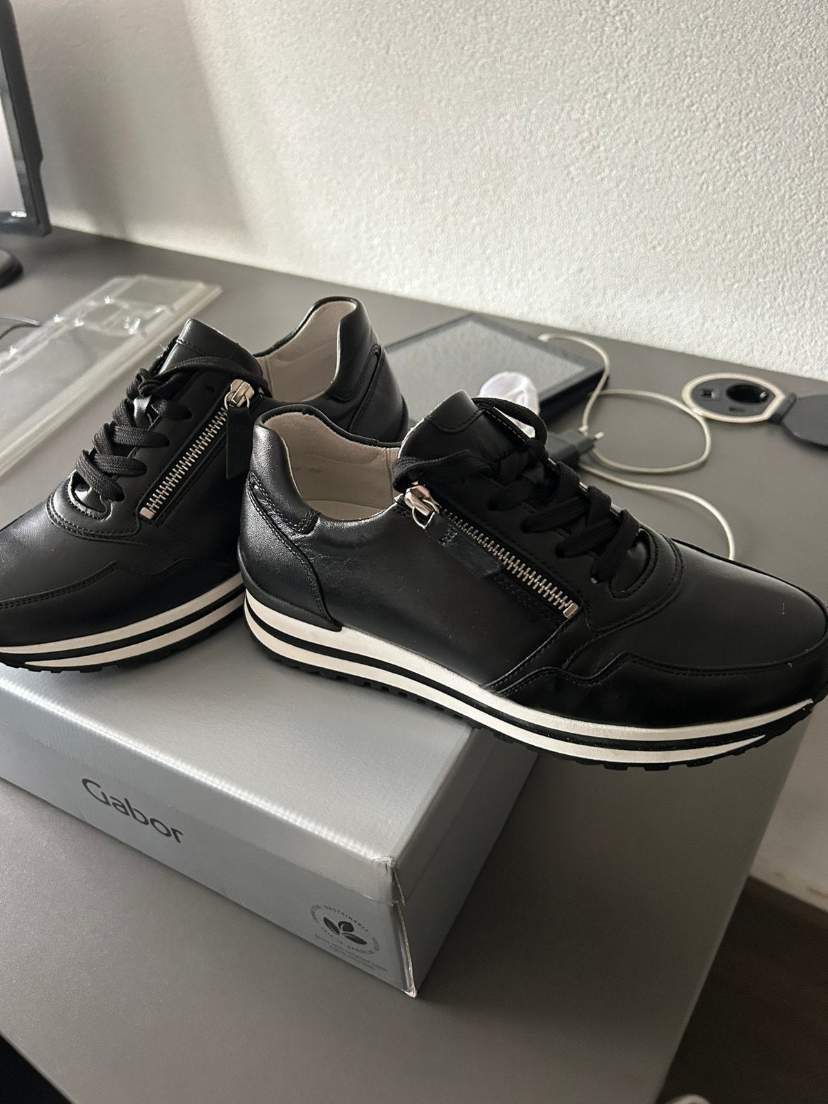 Nieuwe gabor zwarte sneakers te koop maat 39, Ophalen of Verzenden, Zo goed als nieuw, Zwart, Sneakers of Gympen