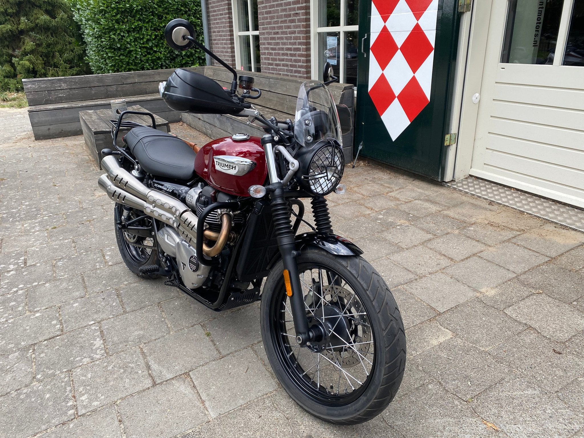 Triumph SCRAMBLER 900 ABS (bj 2020), Triumph Motorcycles Ltd., Normandy Way
LE10 3BZ  Hinckley, GB, Naked bike, Gebruikt