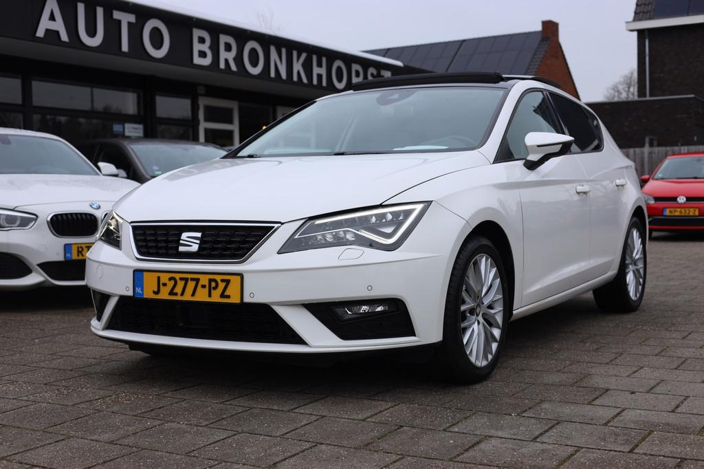 SEAT Leon 1.5 TSI NAVI | CARPLAY | ACC | PANO | BEATS AUDIO, Voorwielaandrijving, Stof, 4 cilinders, Leon
