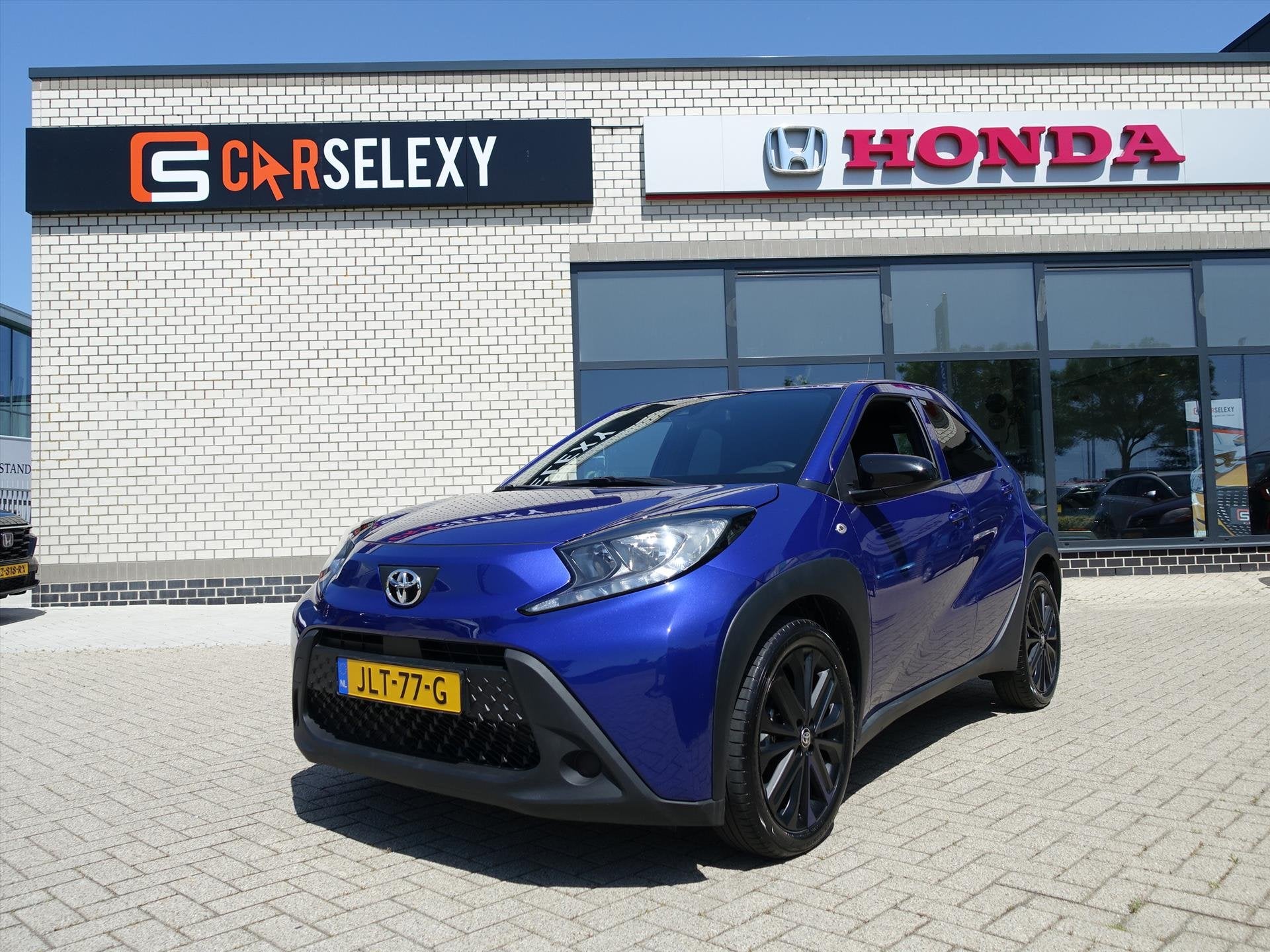 TOYOTA Aygo X 1.0 VVT-i MT 72pk Play 18 INCH LM-Velgen en 39, Auto's, Stof, Gebruikt, Handgeschakeld, 3 cilinders