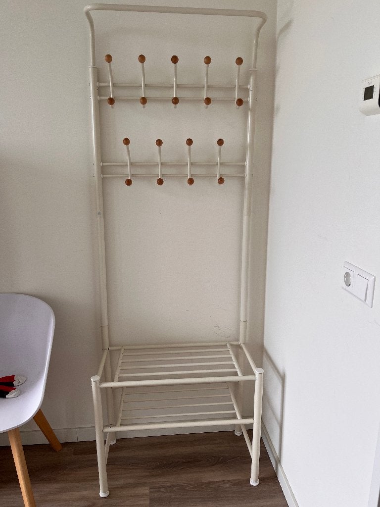 Kledingrek met haken en schoenenrek – wit metaal, Ophalen, Gebruikt