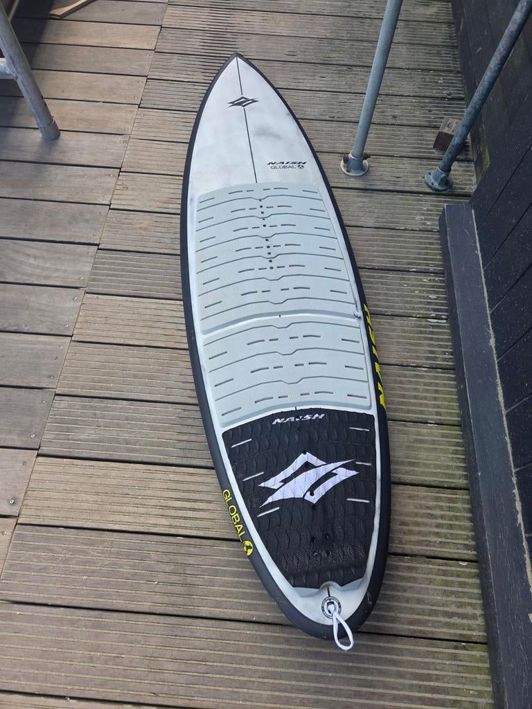 Nieuwste Naish surfboard 5'10", Ophalen