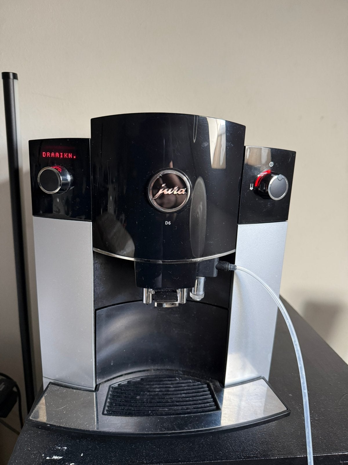 Jura D6 recente onderhoudsbeurt, Ophalen, 10 kopjes of meer, Refurbished, Combi