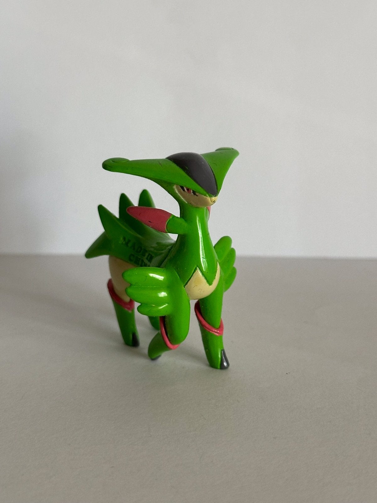 Tomy Pokemon figuurtje Virizion, Ophalen of Verzenden, Zo goed als nieuw