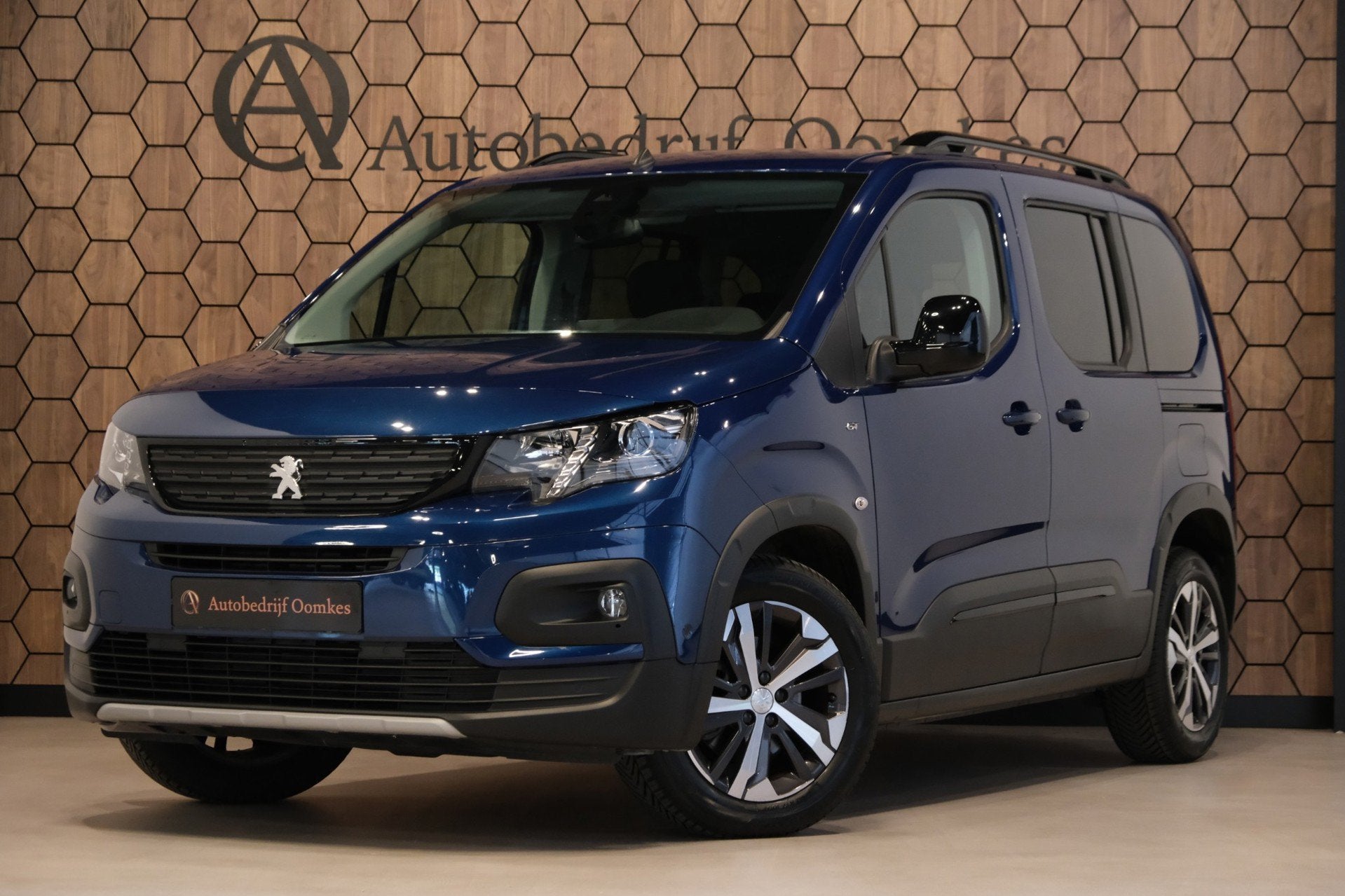 Peugeot Rifter 1.2 GT LINE *7-PERSOONS* 50.000km Trekhaak/Na, Auto's, Automaat, Gebruikt, Parkeersensor, 1199 cc