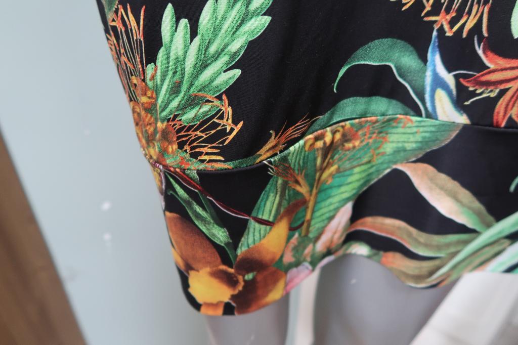 In Front prachtige lange blouse/ tuniek met wijde mouwenxl, Blouse of Tuniek, Ophalen of Verzenden, Zo goed als nieuw, In front