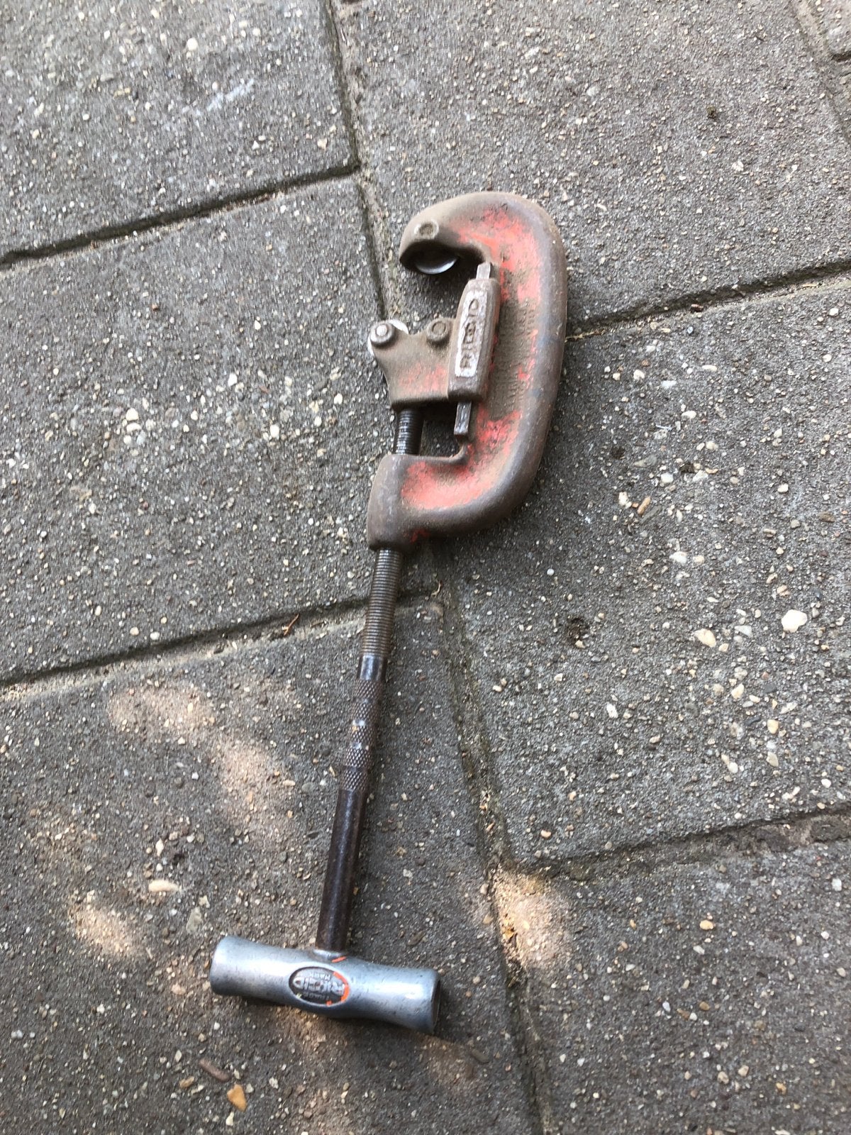 Ridgid pijpsnijder - Gebruikt maar functioneel, Doe-het-zelf en Verbouw, Ophalen, Gebruikt, Snijgereedschap, Ridgid