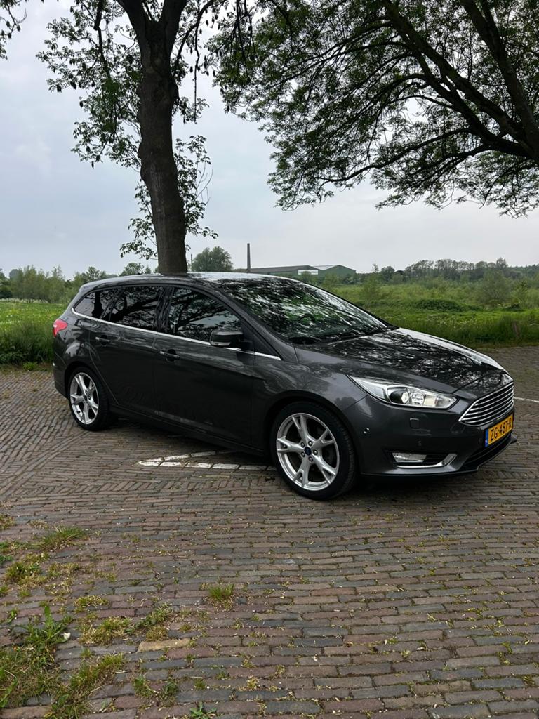 Ford Focus Wagon 2015 – Nette gezinsauto | APK maart 2027, Leder en Stof, 1530 cc, Particulier, Focus