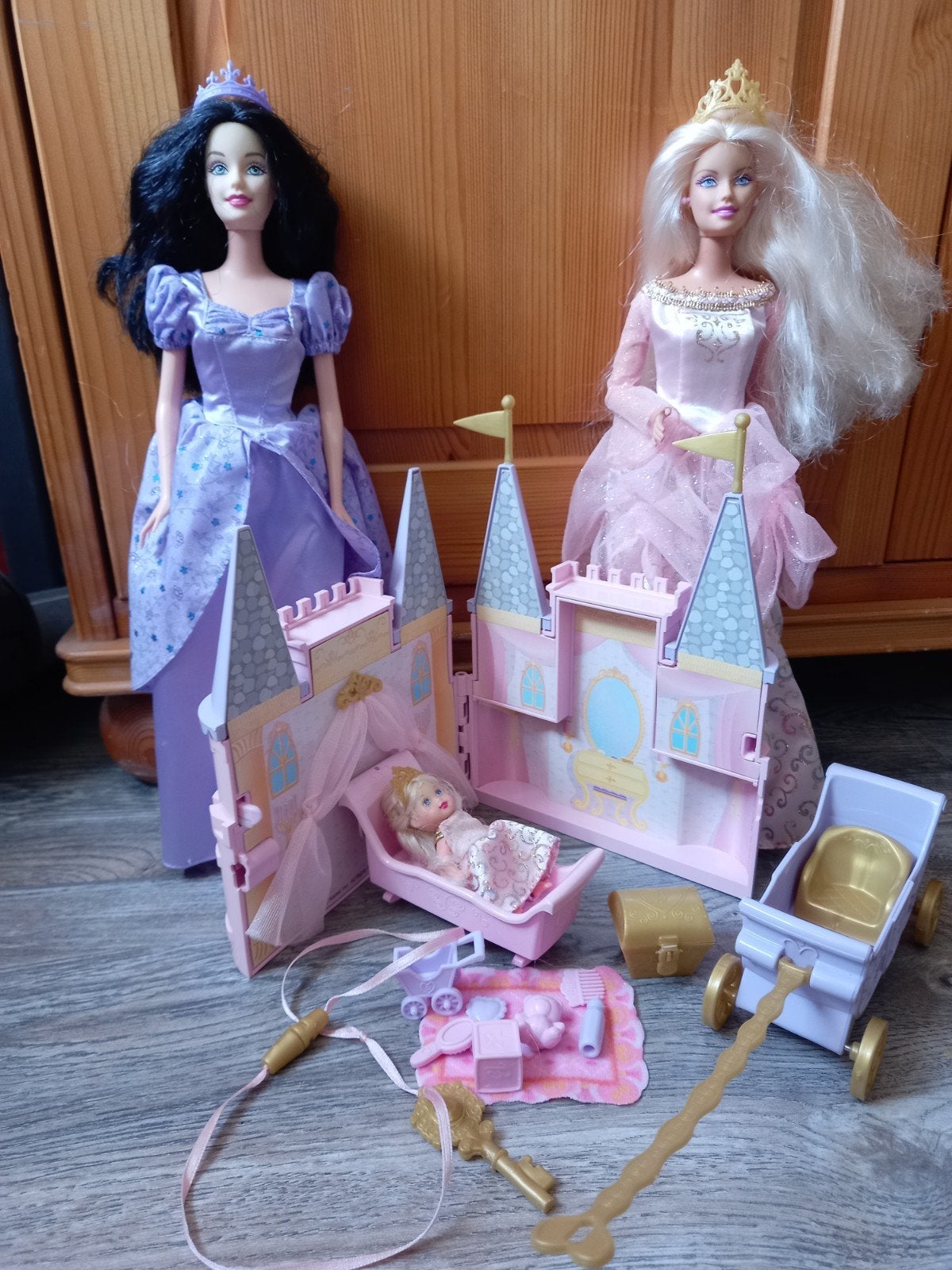 Barbie en Krissy Princessenpaleis met muziek Sneeuwwitje, Verzenden, Gebruikt, Barbie