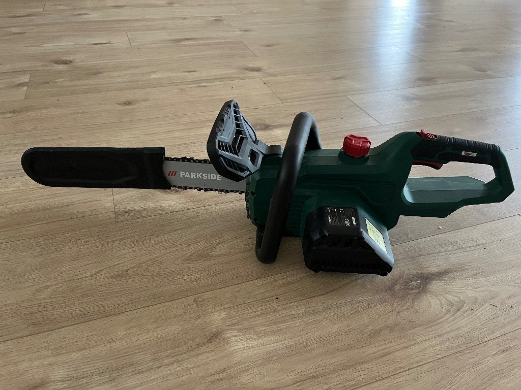 Kettingzaag accu, Doe-het-zelf en Verbouw, Gereedschap | Zaagmachines, Ophalen, 1200 watt of meer, Kettingzaag, 30 tot 70 mm
