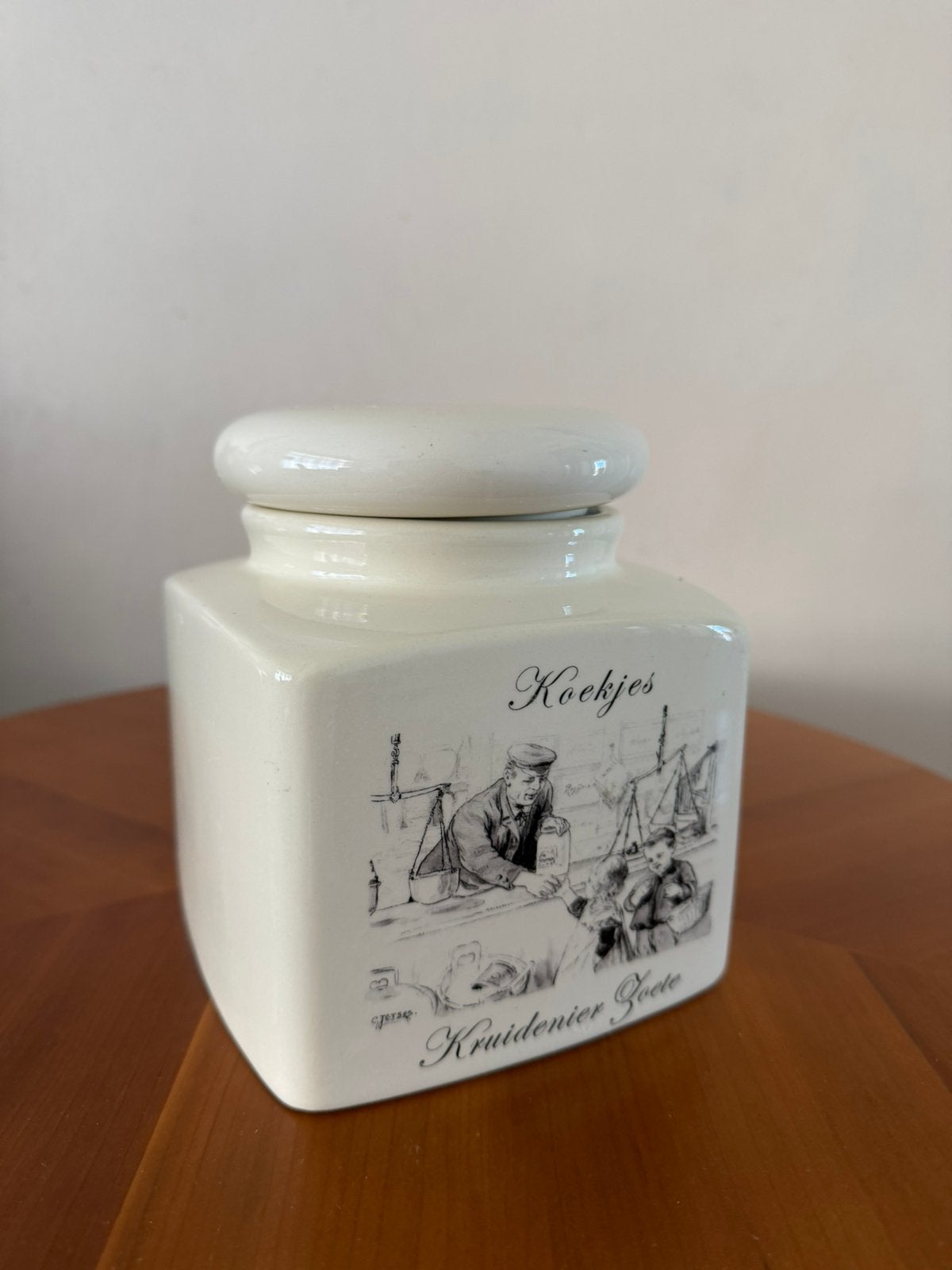 Keramiek pot - 14 cm x 14 cm x 15.5 cm (H) - bijna gratis, Huis en Inrichting, Keuken | Potten en Pannen, Ophalen of Verzenden